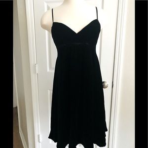 Absolutely stunning designer’s dress, size 4